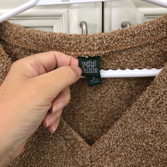 Wild Fable soft fuzzy women’s crop sweater - Picture 9 of 9